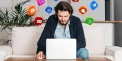 مطلوب أخصائي تواصل اجتماعي في عمان